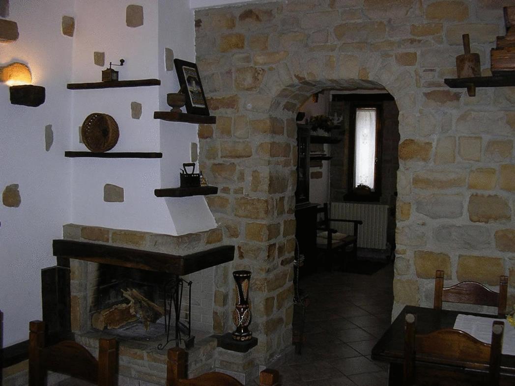 Azienda Agrituristica Colle San Giorgio Castiglione Messer Raimondo Buitenkant foto