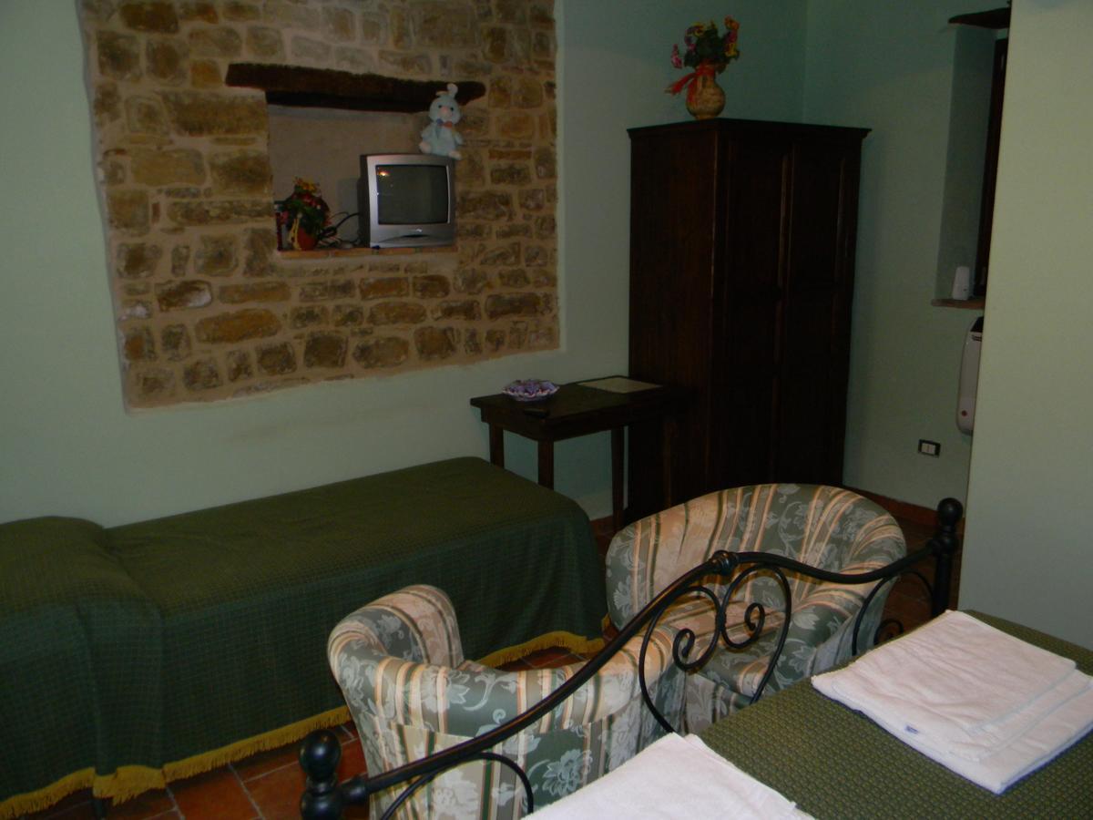 Azienda Agrituristica Colle San Giorgio Castiglione Messer Raimondo Buitenkant foto